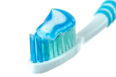 Паста для отбеливания зубов в домашних условиях